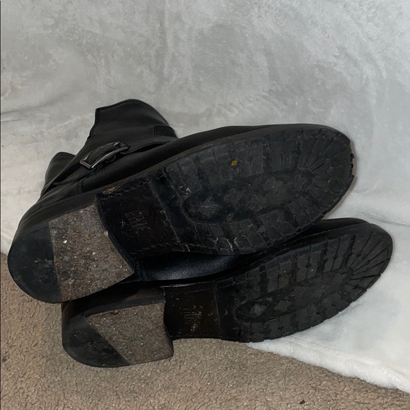 Frye Natalie Engineer Boots Short Size 7 - Picture 4 of 4